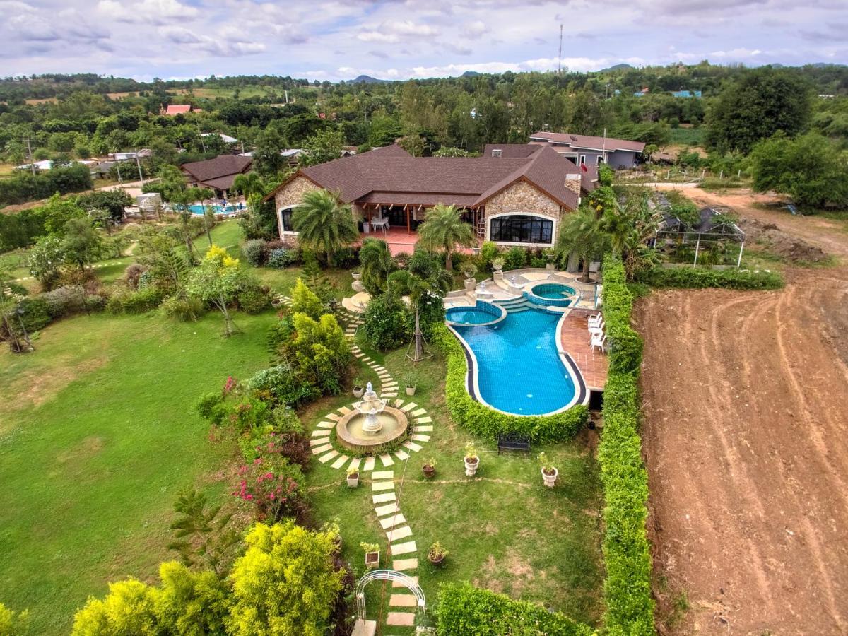 Chateau De Prim Khao Yai Banszapphlu Kültér fotó